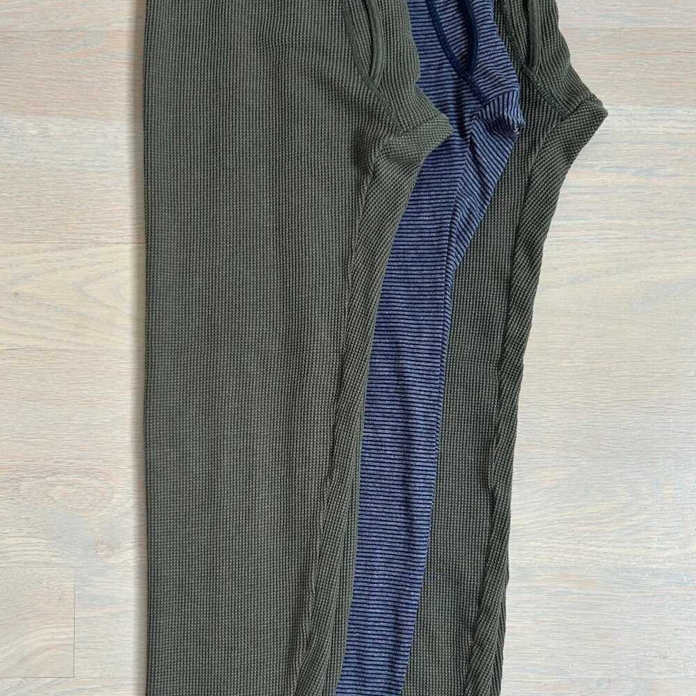 Uniqlo 3 Bottoms - Men Heat Tech / Thermal Bottom Base Layer Size M